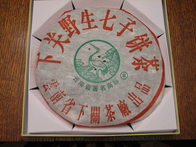 Логотип “Белый Журавль” на упаковке бин ча